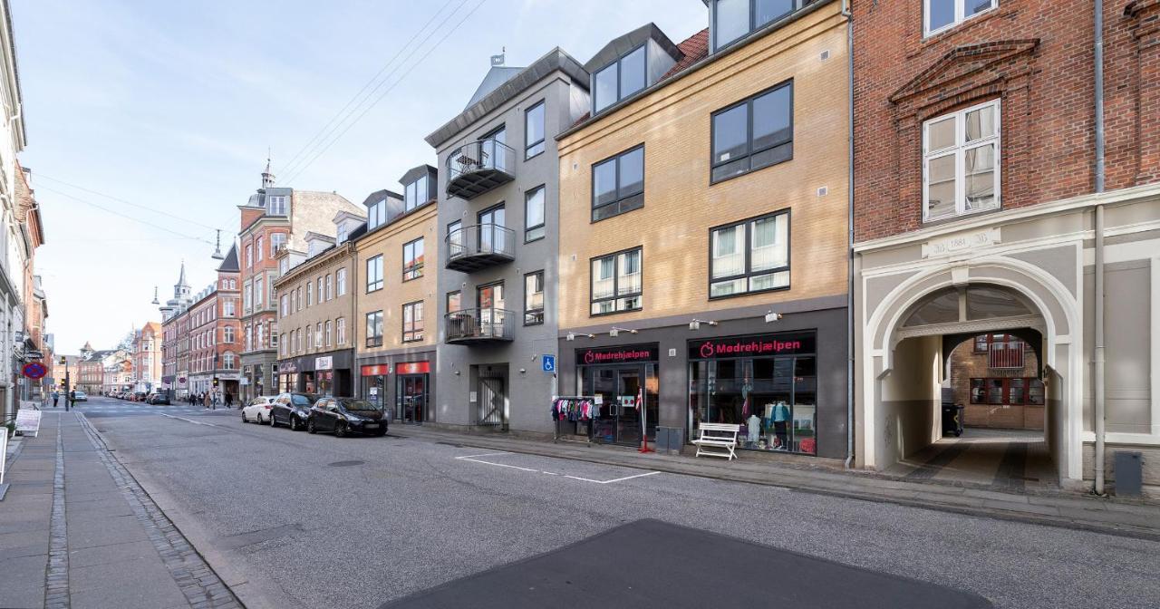 Aday - Apartment Suite 4 Aalborg Center Ngoại thất bức ảnh